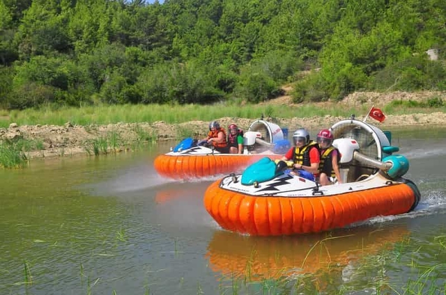 Welcome to Hovercraft – The Ultimate Hovercraft Adventure!